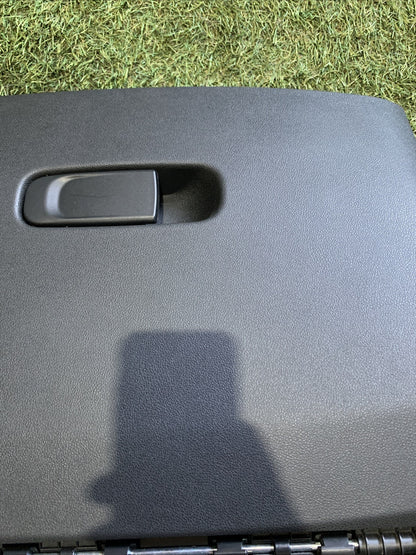 CASSETTO PORTA OGGETTI PER JEEP Avenger Serie 07357705310 (22>)