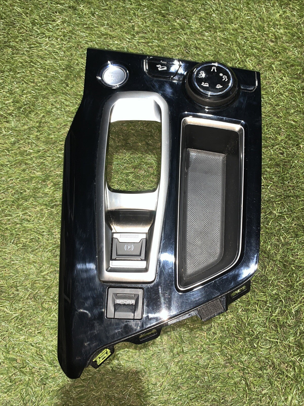 Cornice Tunnel Centrale Peugeot 3008 2019 98294279ZD