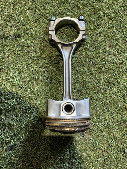 Pistone Motore Toyota Yaris 2017-2018 1.5 Benzina 1320149116 (1)