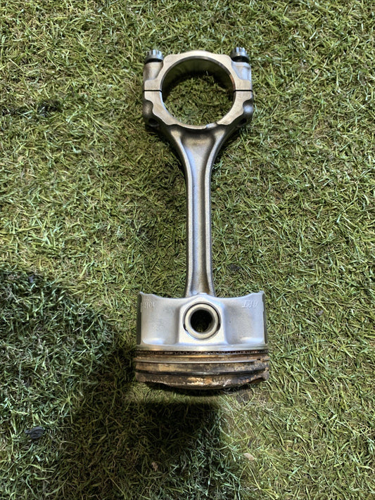 Pistone Motore Toyota Yaris 2017-2018 1.5 Benzina 1320149116 (1)