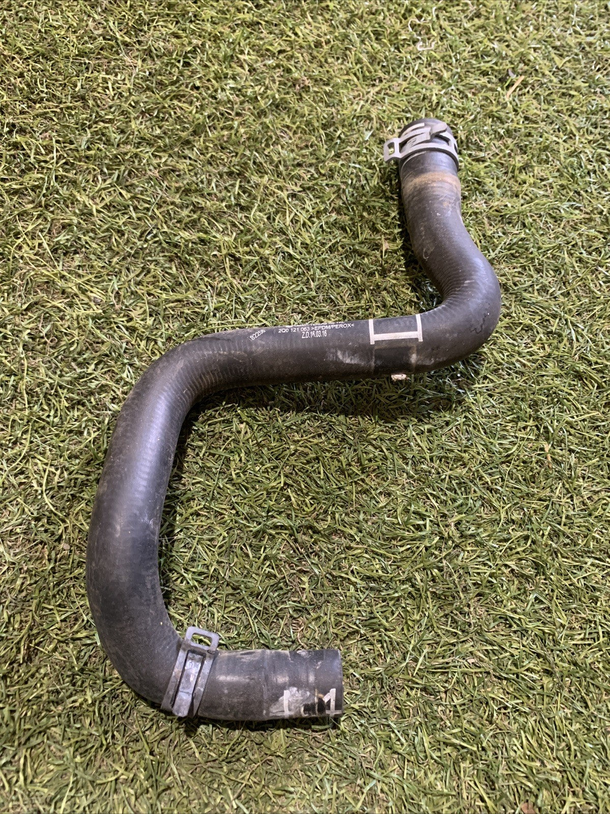 2Q0121063 MANICOTTO TUBO ACQUA LIQUIDO RAFFREDDAMENTO VOLKSWAGEN T-ROC 1.0 B