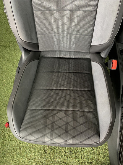 TAPPEZZERIA COMPLETA CON PANNELLI VOLKSWAGEN T-ROC 2024 R-LINE