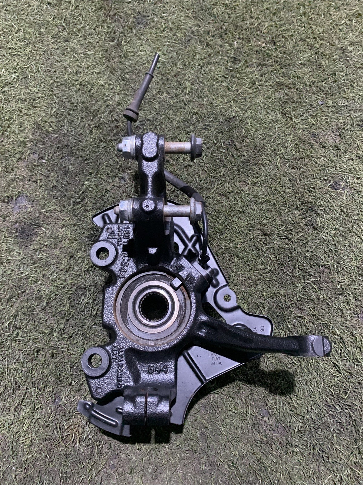 Mozzo Montante Fusello Anteriore Destro Fiat Panda 3S  0.9 TWINAIR  52018644 (3)