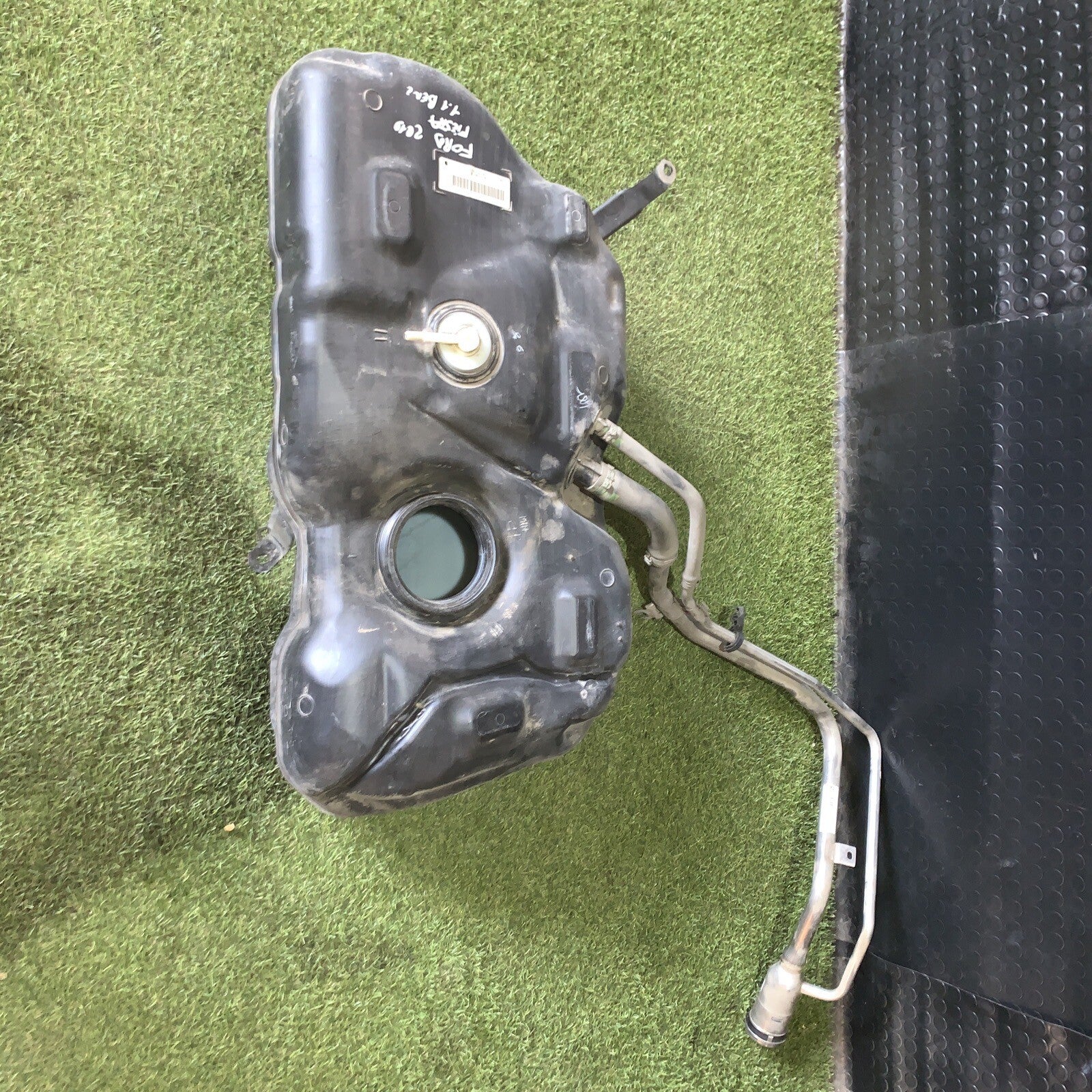 J1B1-9K007-B serbatoio carburante per FORD FIESTA VII 1.1 Benzina 2019