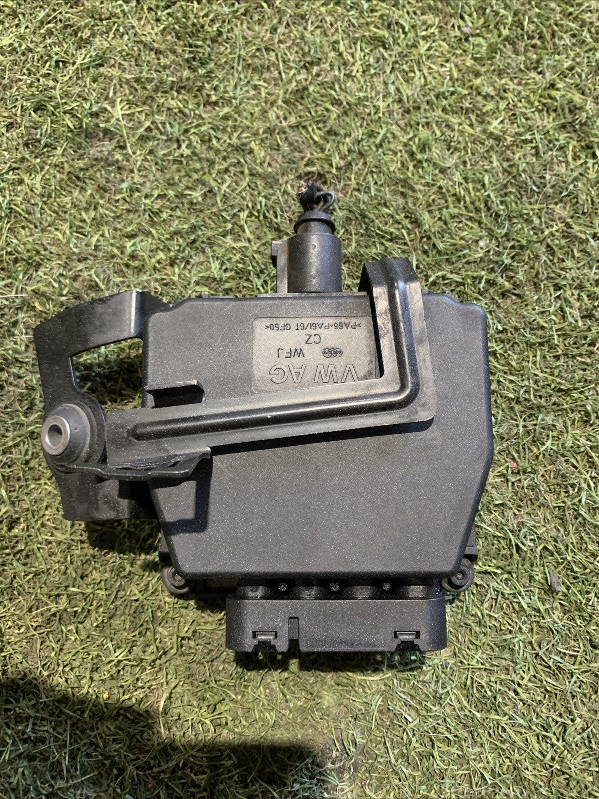 Centralina Valvola Solenoide Audi A3 8P 1.9 Diesel 6Q0906625