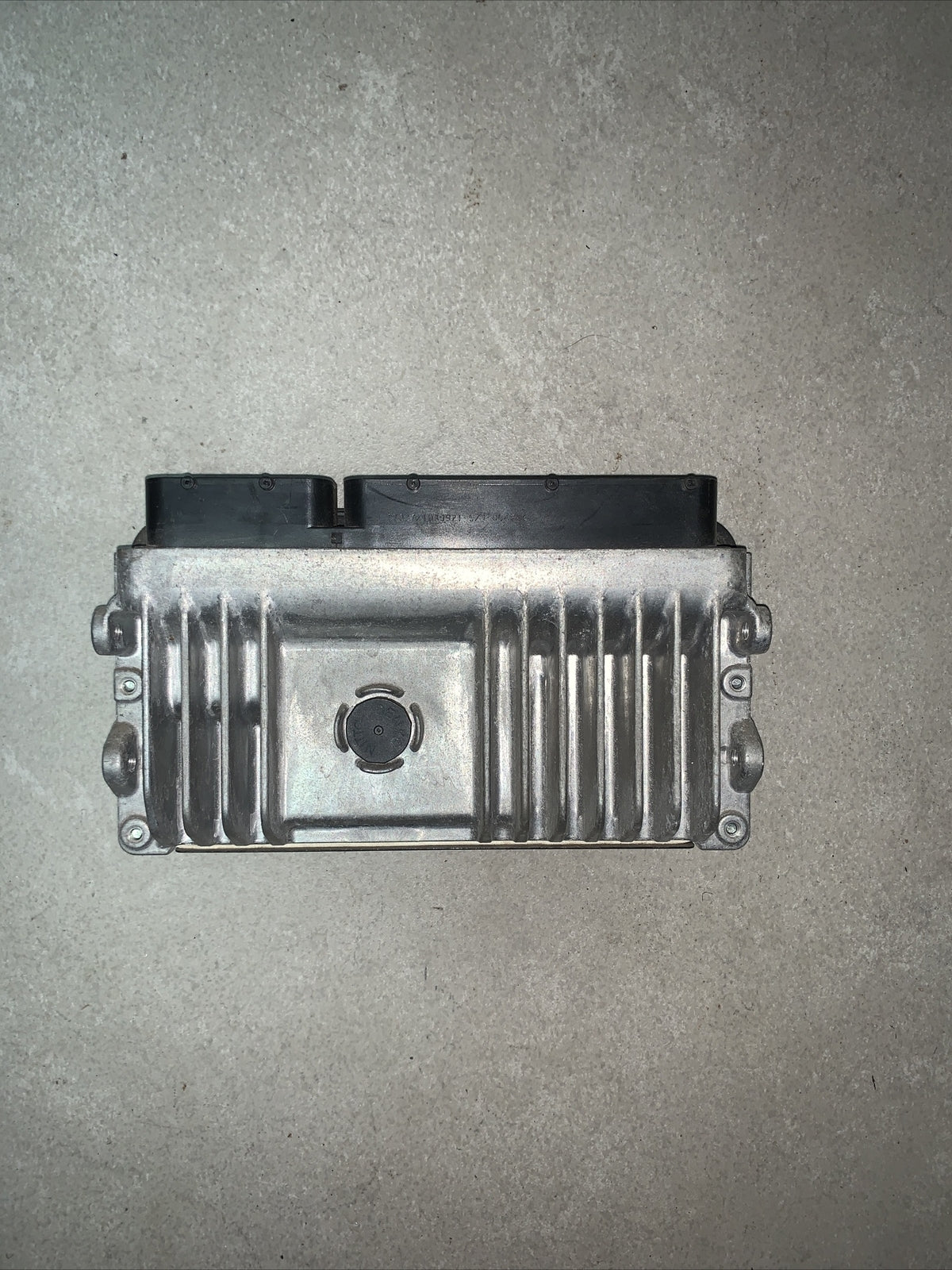 896610U140 // MB2762002422 CENTRALINA INIEZIONE TOYOTA YARIS 2019  5P 1.5B (3/17