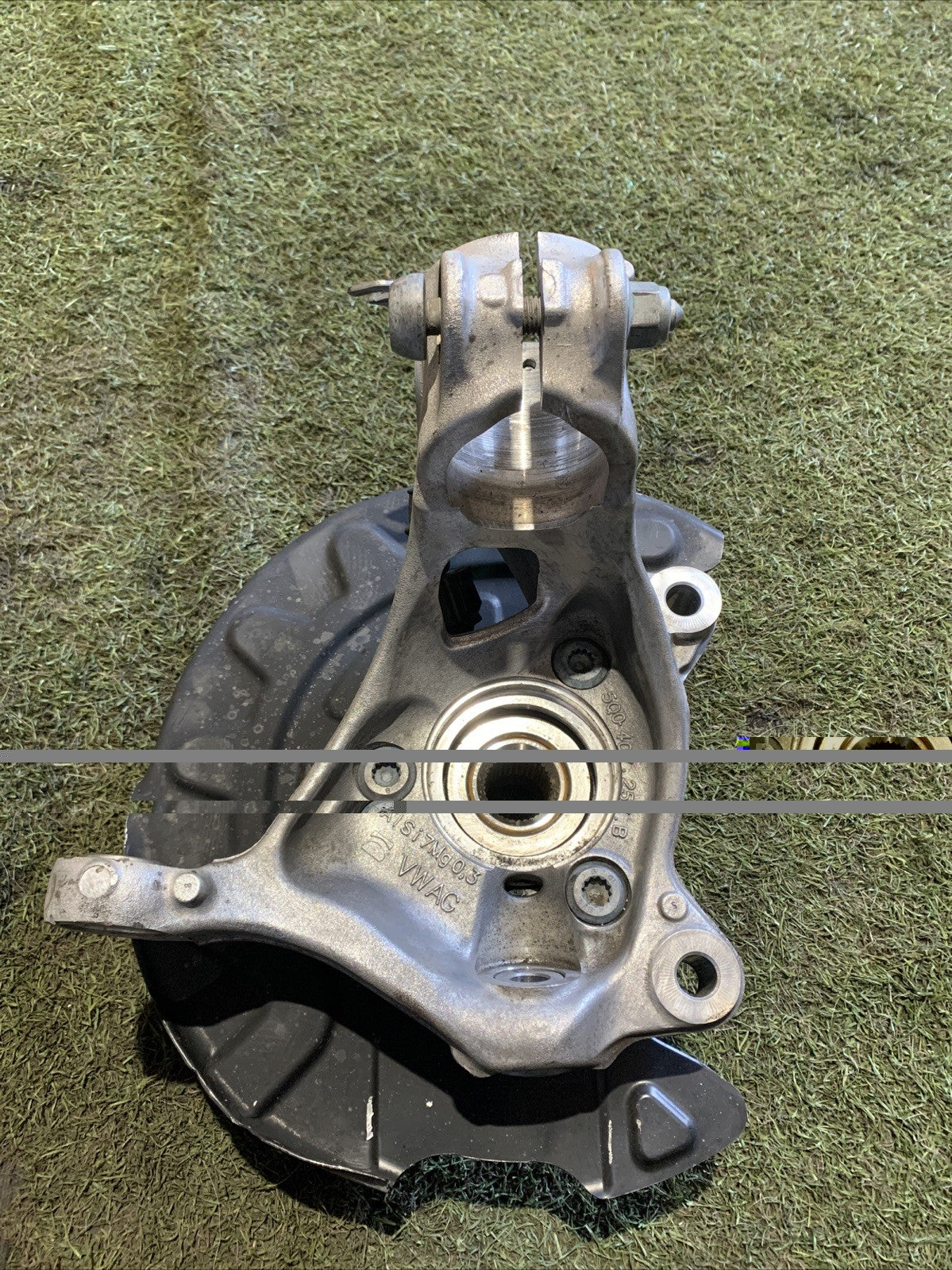 Mozzo Montante Fusello Anteriore Sinistra Volkswagen Tiguan 2020 2.0 Diesel 