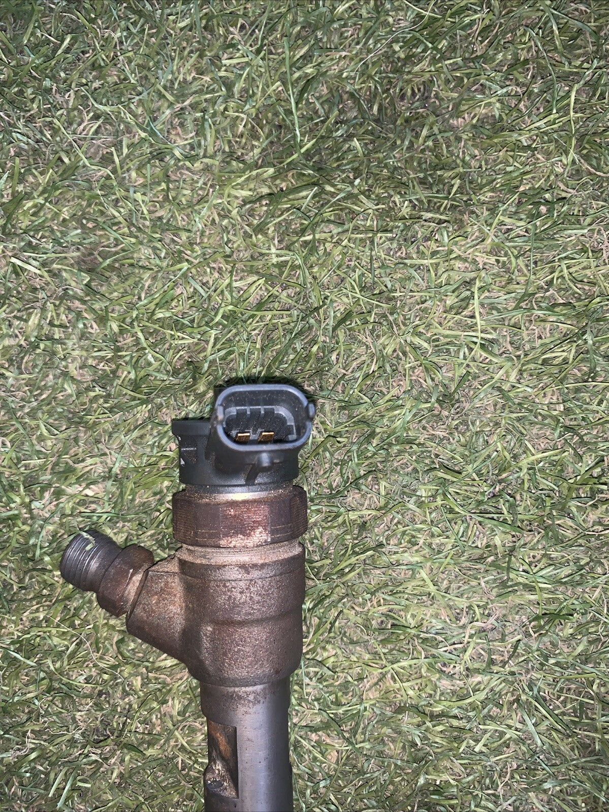 Iniettore Dacia Sandero 2015 1.5 Diesel 0445110485 (1)