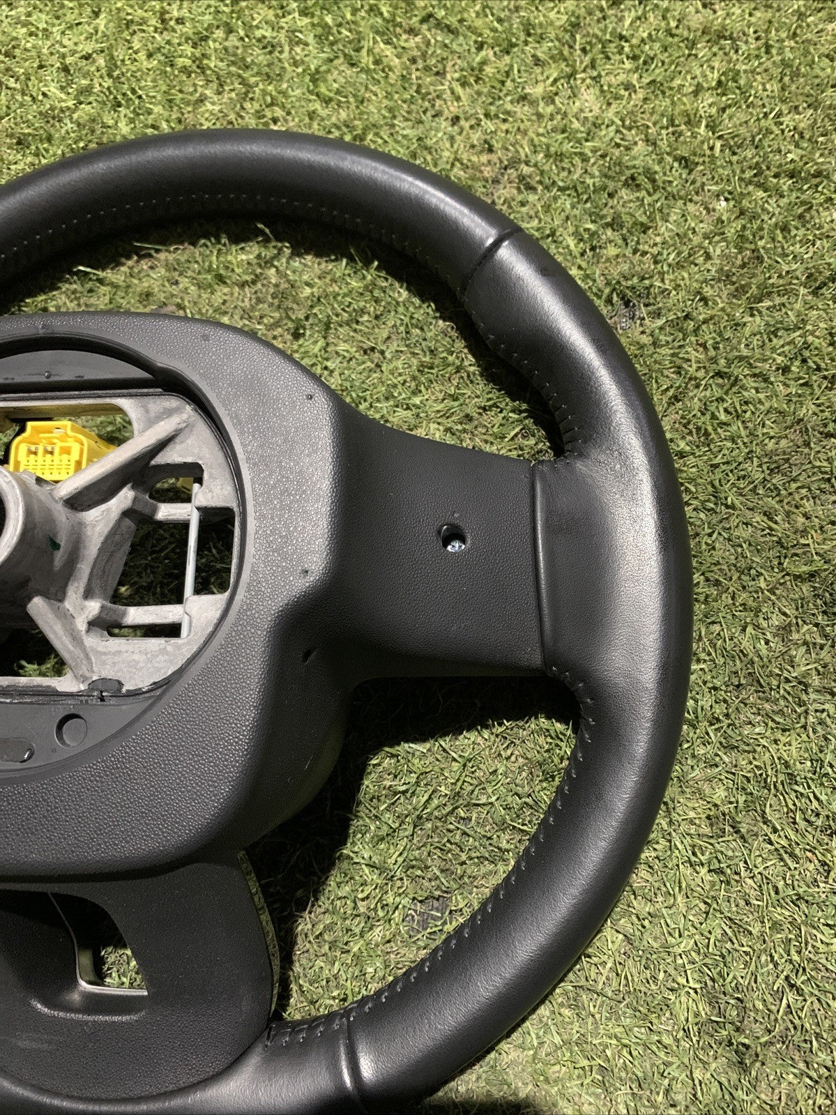 VOLANTE CITROEN C3 AirCross 98118752ZD (17 )