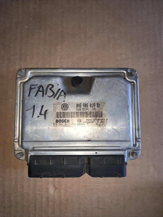 045906019BM CENTRALINA MOTORE ECU BOSCH SKODA FABIA (6Y2) 1.4 TDI 75CV (2002) 02