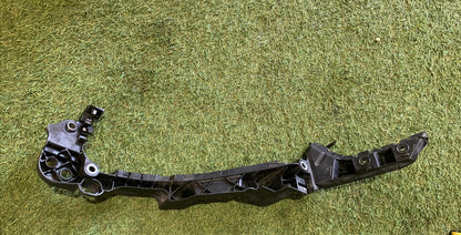 STAFFA SUPPORTO FARO ANTERIORE DX PER VOLKSWAGEN Golf 6 Berlina 5K0807890 (08 12