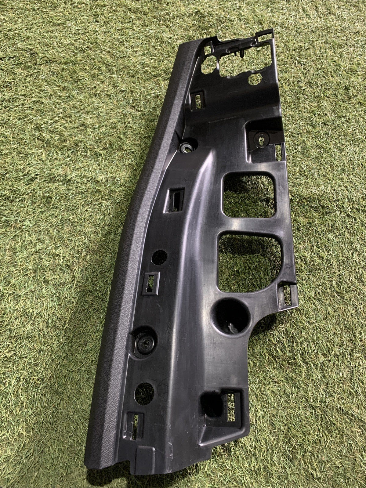 SUPPORTO SCHIENALE POST DX ALFA ROMEO STELVIO COD 156135891