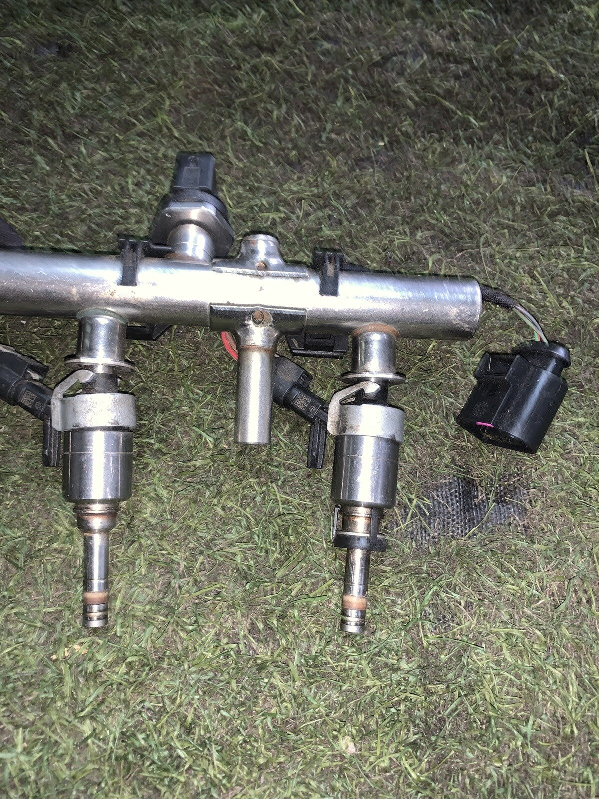 Flauto Completi Di Iniettori Volkswagen Golf 7 2.0 GTI Benzina 06K133317G