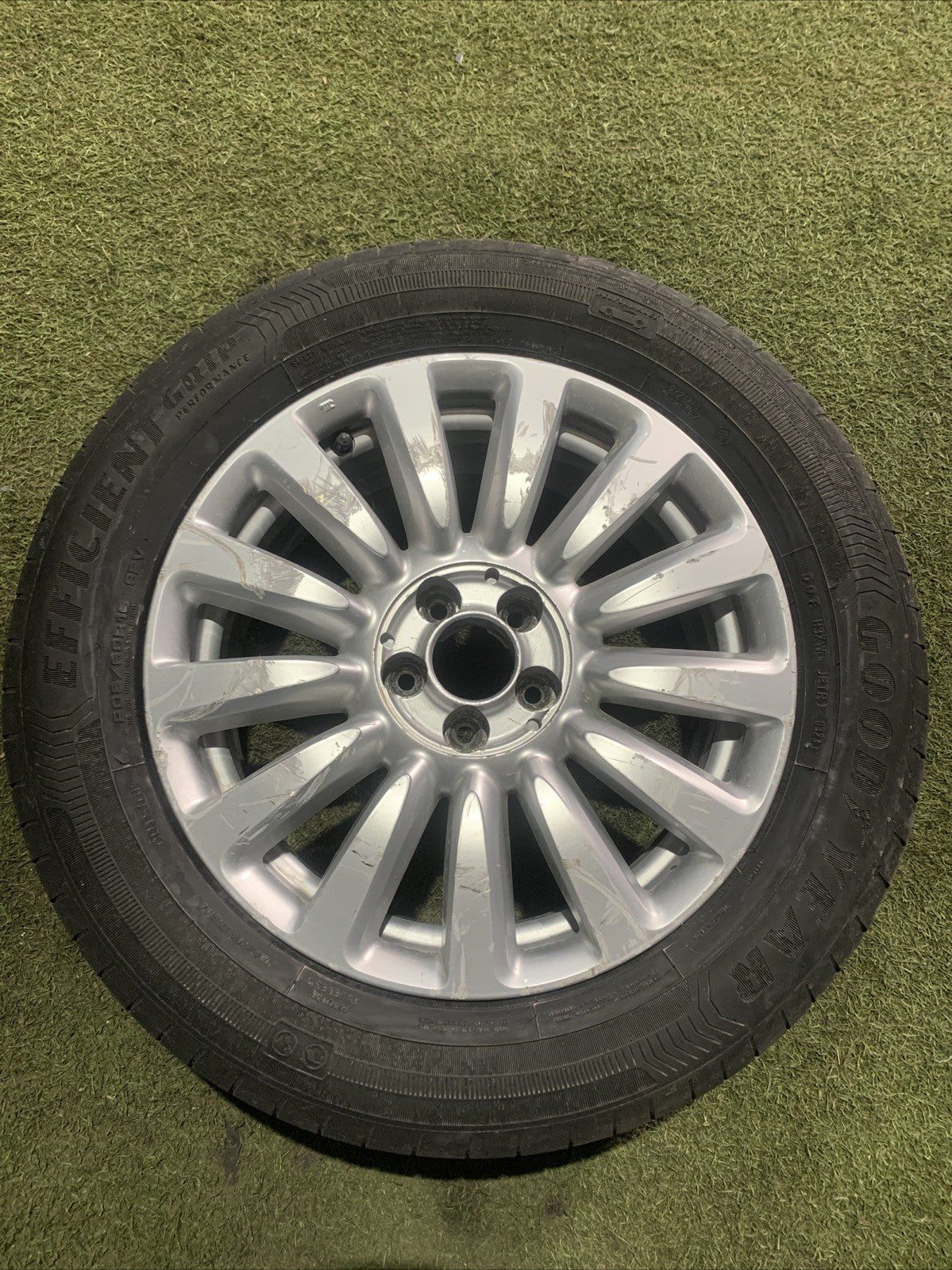 Cerchio In Lega Da 16 Con Gomma Fiat 500L 735585995 (1)