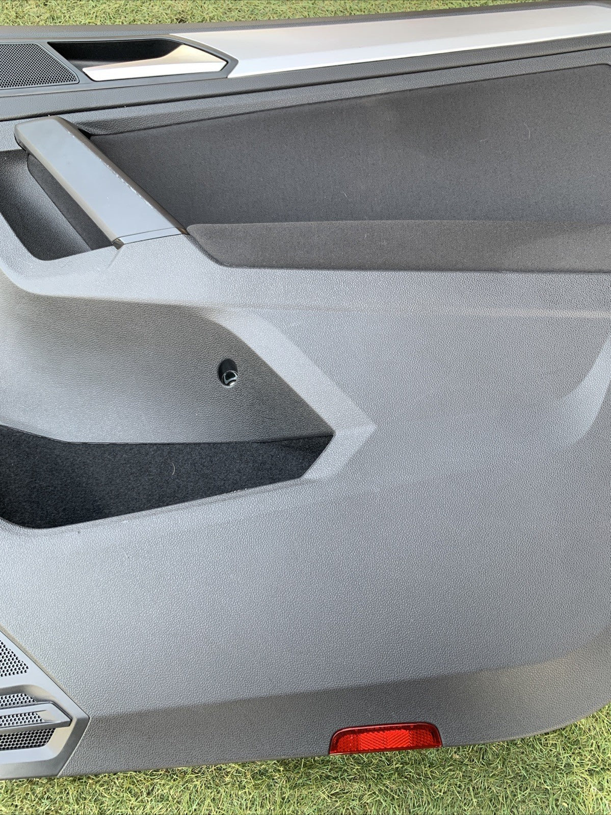 Pannello Porta Interno Anteriore Destro Volkswagen Tiguan Dal 2016 R Line