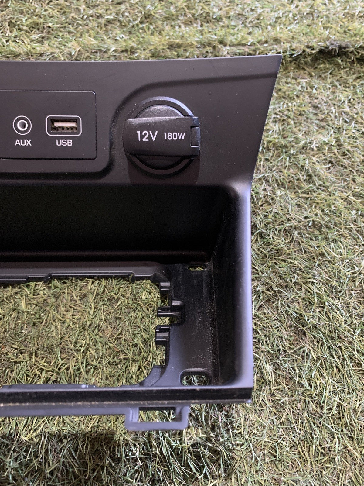 Vano Porta Oggetti Tunnel Centrale Hyundai Tucson 2019 84631-D7AA0