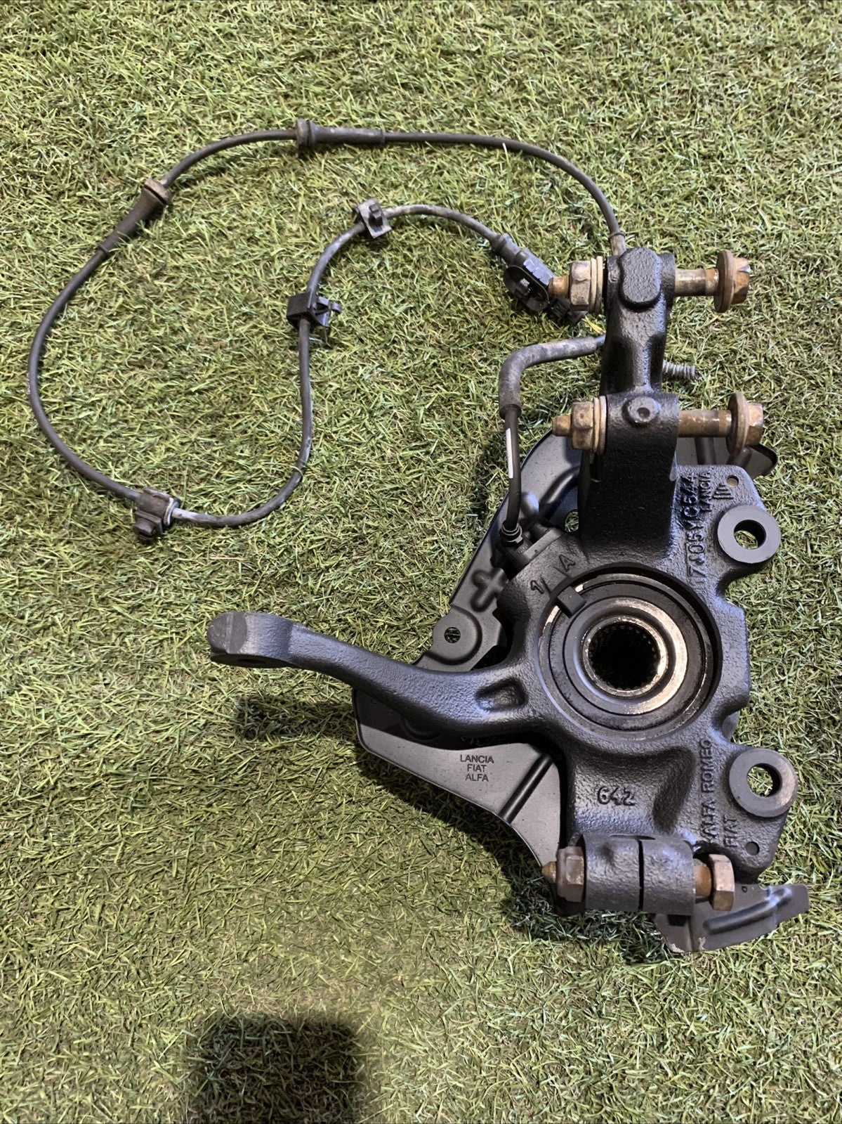 Mozzo Montante Fusello Anteriore Sinistro Fiat Panda 3S Cross 1.3 MJT 52018642(2