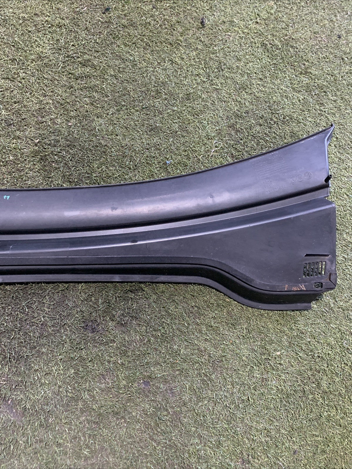 GRIGLIA GOCCIOLATOIO ANT. PER FIAT 500 L Serie (351_352) 735521834 (12 ) (2)