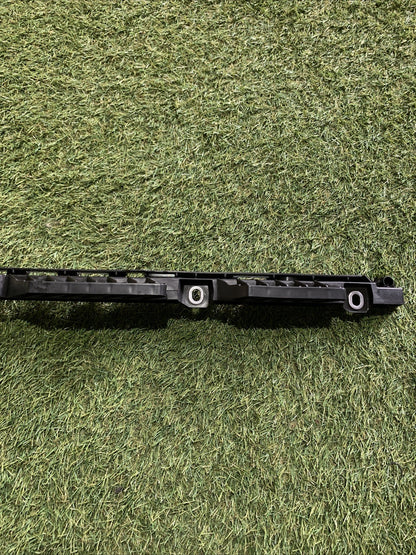 GUIDA PARAURTI POSTERIORE PER VOLKSWAGEN T-ROC 2GA805545