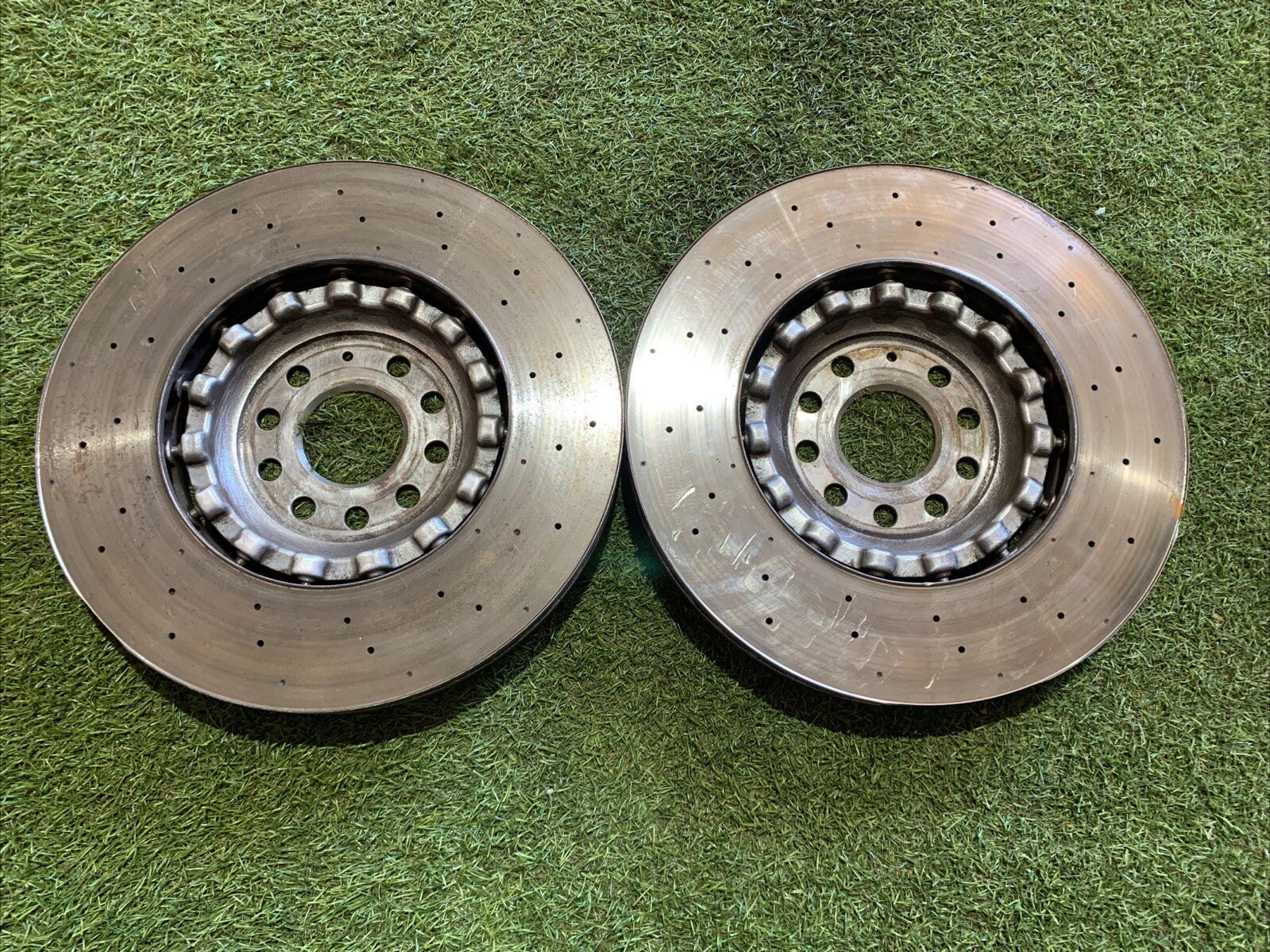 Dischi E Pastiglie Freno Anteriori Volkswagen Golf 8R