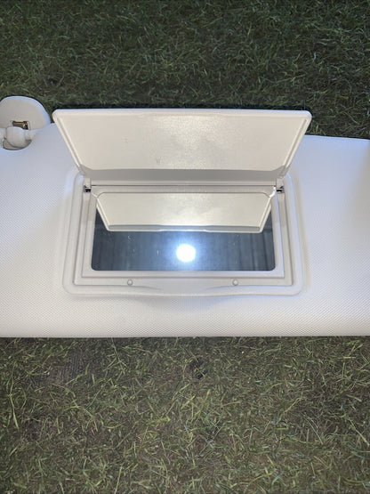 568142031 ALETTA PARASOLE DESTRA  RENAULT CAPTUR ’13 – ’18