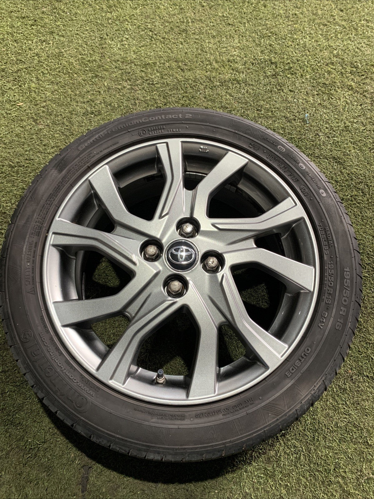 Cerchio In Lega Da 16 Con Gomma Toyota Yaris 2018 42611-0DC70 (1)