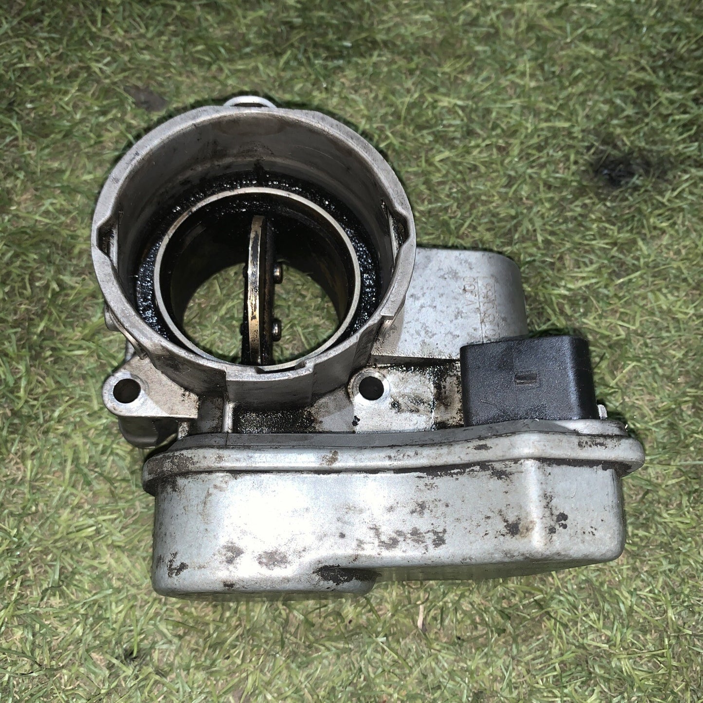 Corpo farfallato valvola VOLKSWAGEN PASSAT 2.0 tdi codice ricambio: 03G128063B