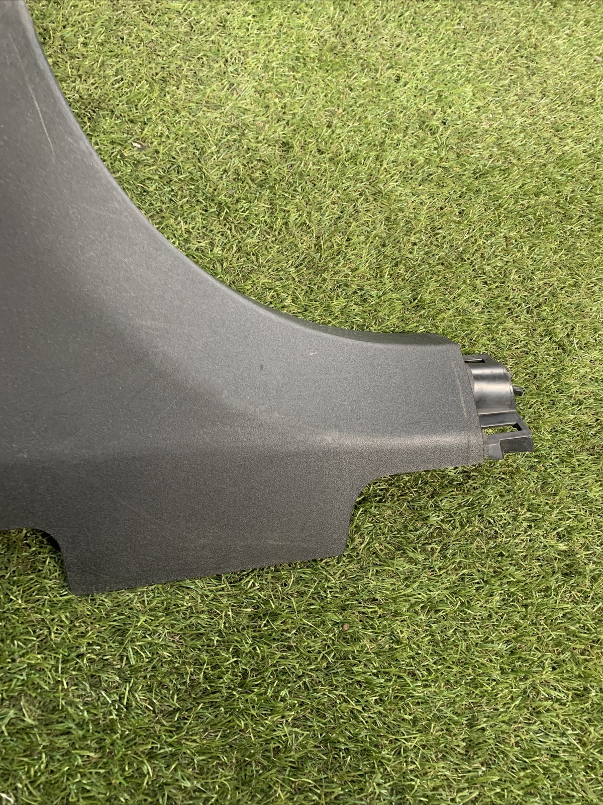 735571900 RIVESTIMENTO BATTI TACCO INTERNO POSTERIORE SINISTRA FIAT 500X 14>