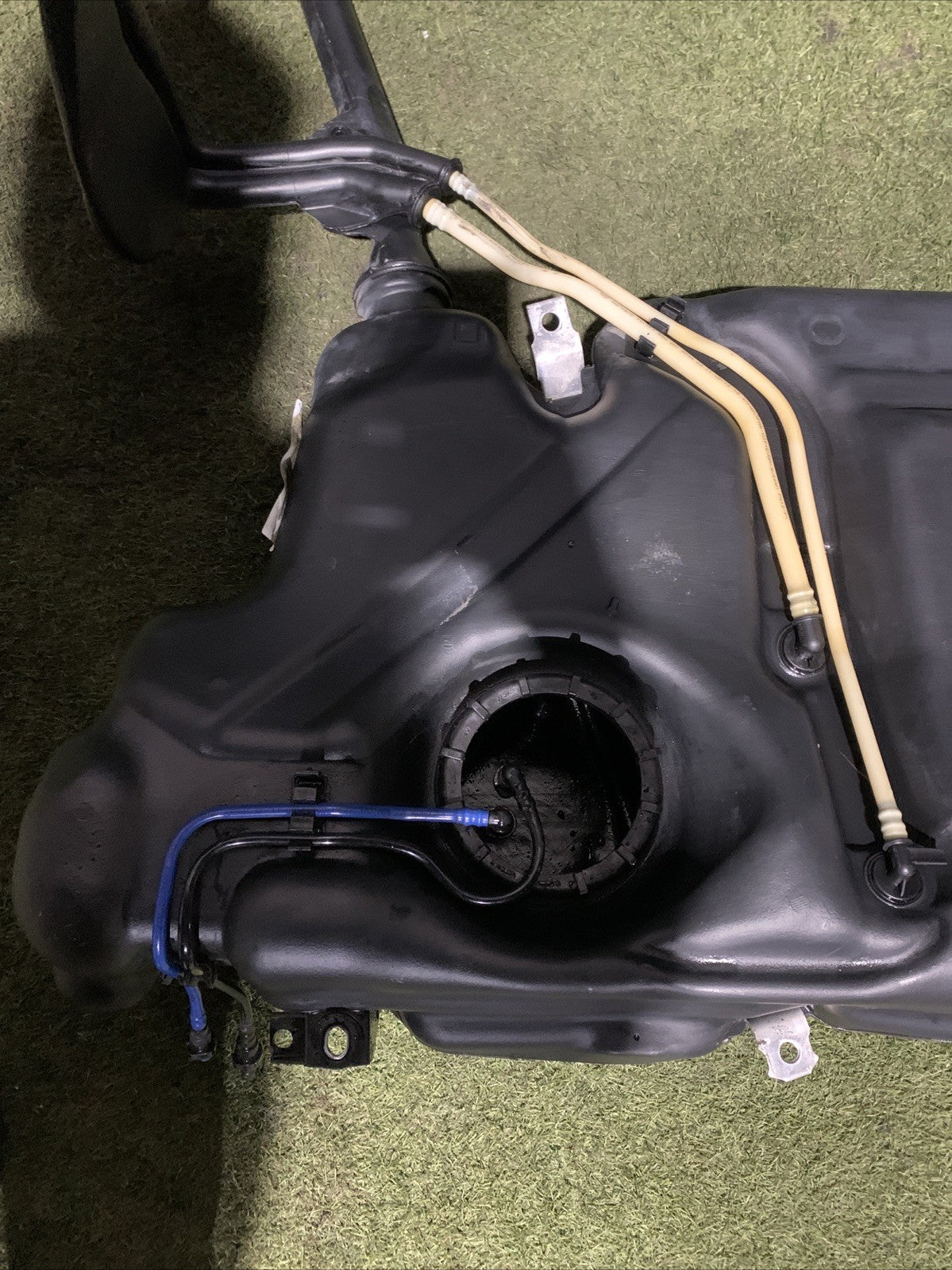 Serbatoio Carburante Volkswagen Polo 6R 2009 1.6 Diesel 6Q0201085A
