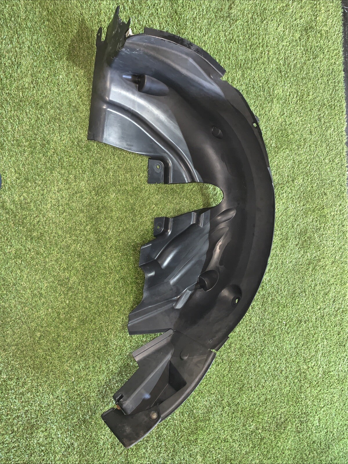 PASSARUOTA POSTERIORE DESTRO RENAULT Captur Serie 767485416R (13>)