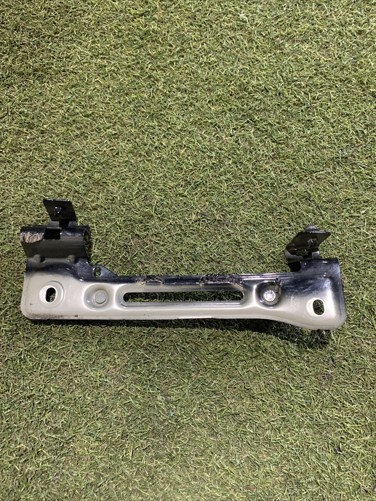 Staffa Parafango Anteriore Sinistro Audi Q7 2016 4M0821431