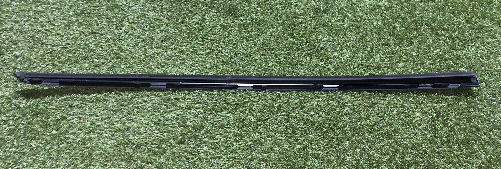 Guarnizione Parabrezza Verticale Sinistra Kia Sportage 2023 86130-P1000