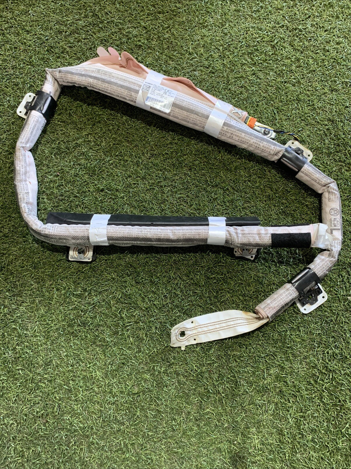 AIRBAG A TENDINA LATO SINISTRO PER VOLKSWAGEN Taigo Serie 2G4880741J (21>)