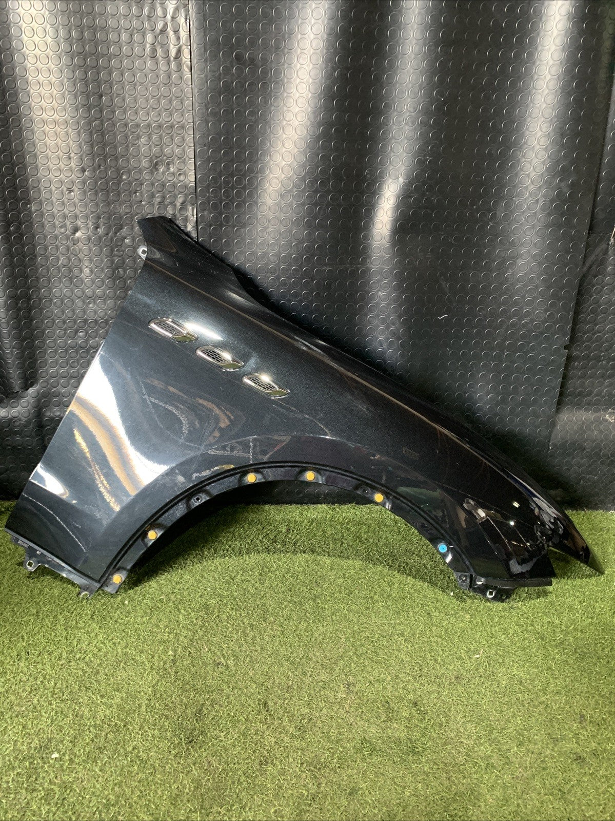 Parafango Anteriore Destro Maserati Levante 