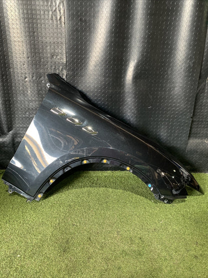 Parafango Anteriore Destro Maserati Levante 