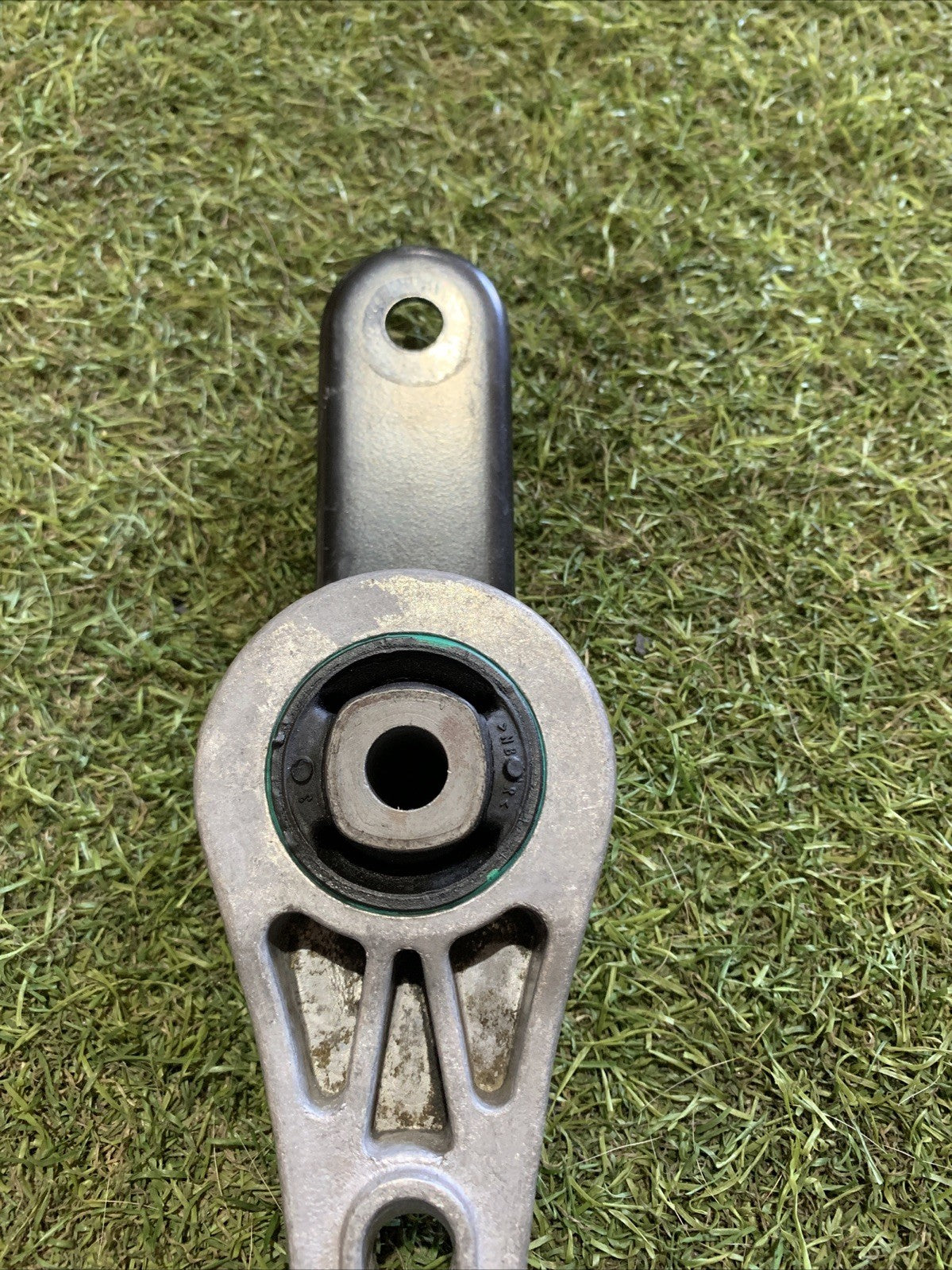 Supporto Motore Posteriore Per Audi Q3 3C0199855M 2016