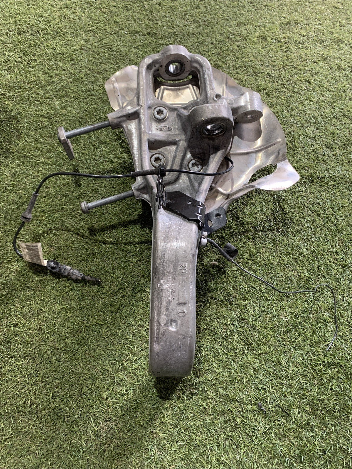 Mozzo Montante Fusello Anteriore Destro Alfa Romeo Giulia 00505397420