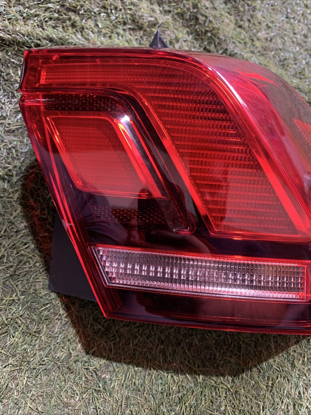 FARO FANALE STOP POSTERIORE DX DESTRO VOLKSWAGEN TIGUAN DAL 2016 5NA945096D