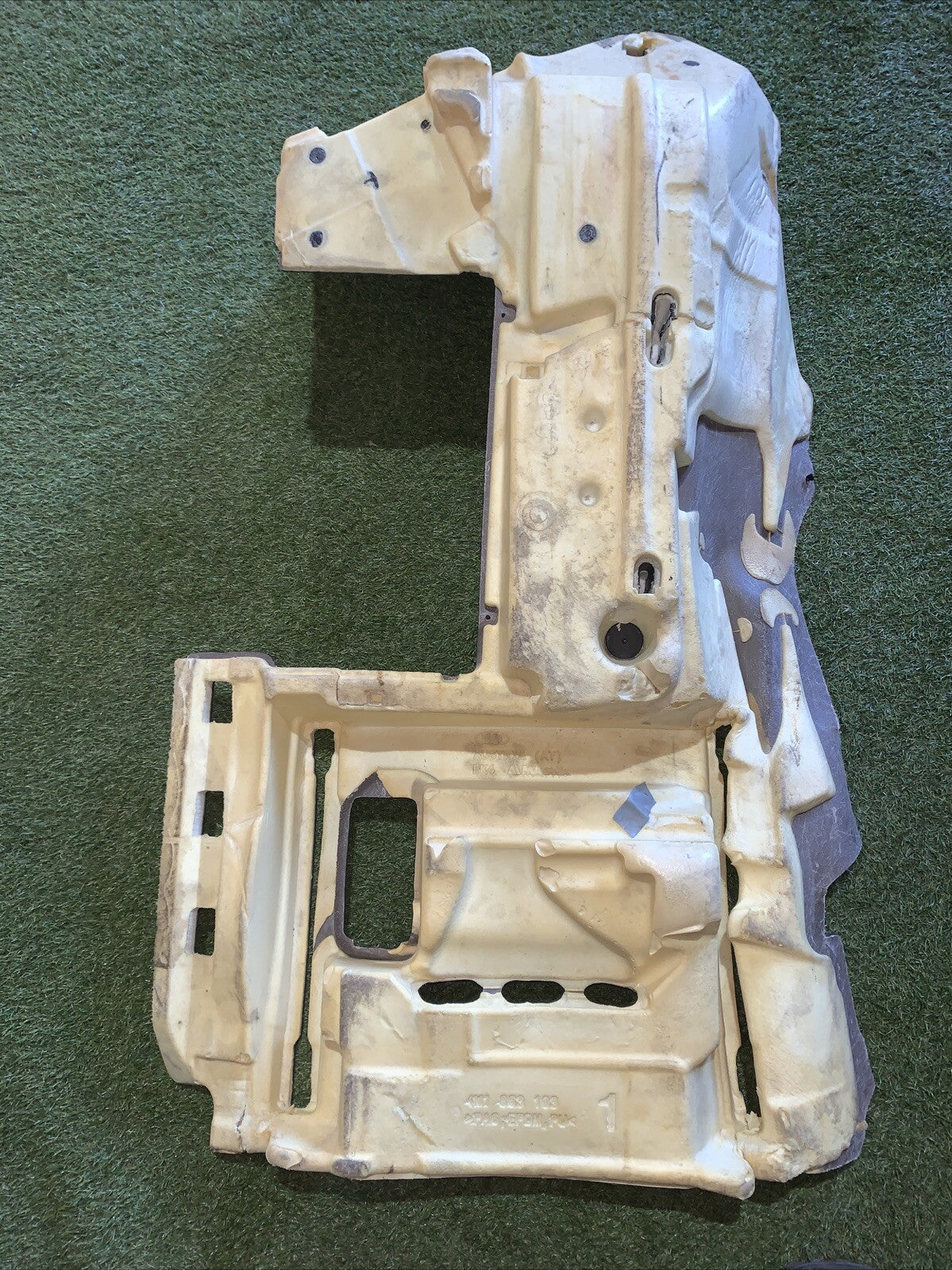 Moquette Anteriore Destra Audi Q7 2016 4M1863103