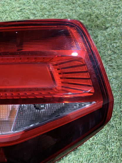 STOP FANALE POSTERIORE SINISTRO PER AUDI Q2 Serie (GAB) 81A945070 (16 )