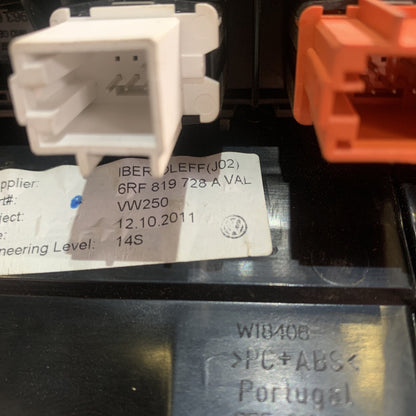 Bocchette aerazione cruscotto centrale VOLKSWAGEN POLO 6R codice 6RF819728A