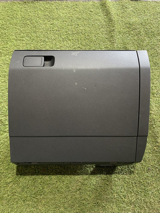 CASSETTO PORTA OGGETTI PER VOLKSWAGEN Tiguan Serie 5NB857097E (16 ) Guarda Foto