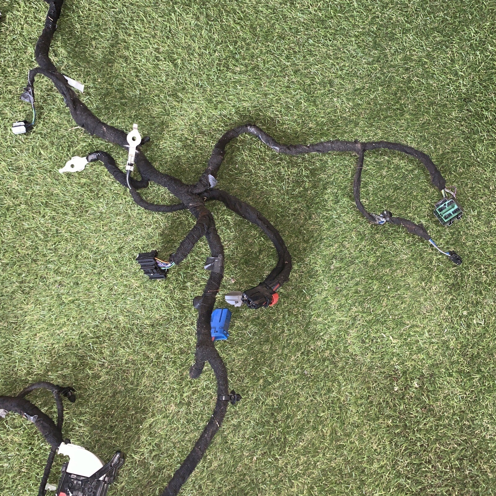 Cablaggio Sotto Cruscotto Ford Kuga 2022 Hybrid