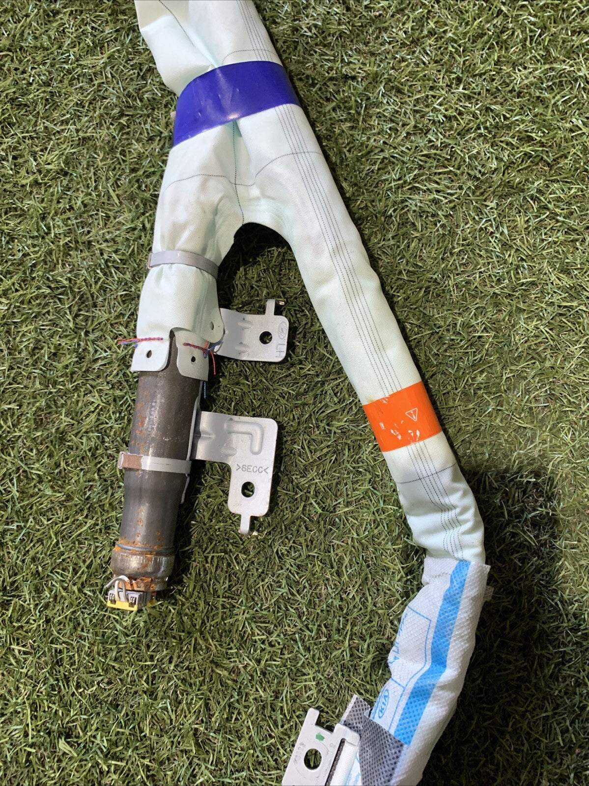 AIRBAG A TENDINA LATO SINISTRO PER HYUNDAI Tucson serie 85010D7000 (15 ) (2)