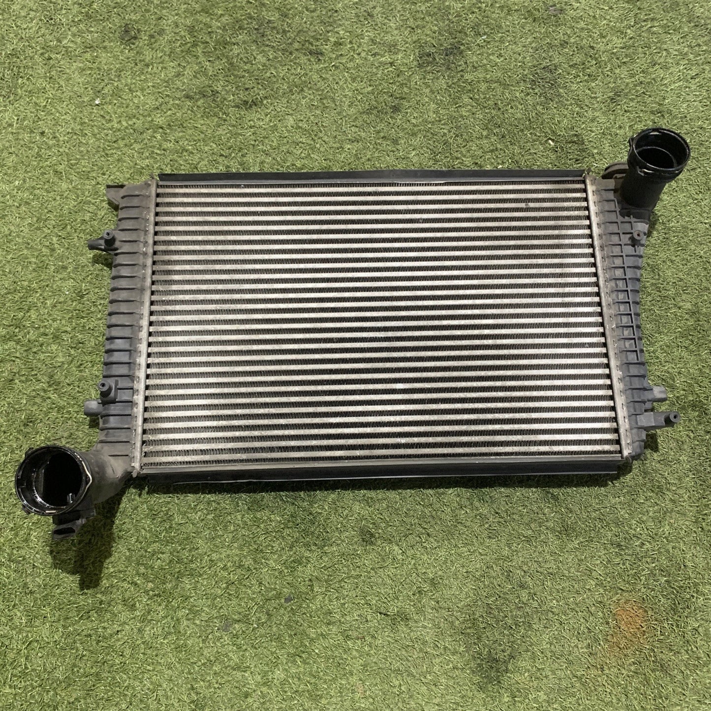 1K0145803Q RADIATORE INTERCOOLER AUDI A3 (8PA) 1.9 TDI