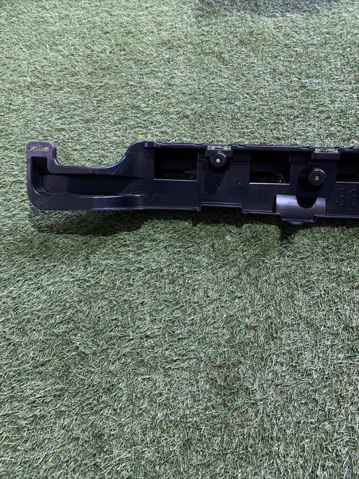 Staffa Centrale Paraurti Posteriore Fiat 600 2023 52239172