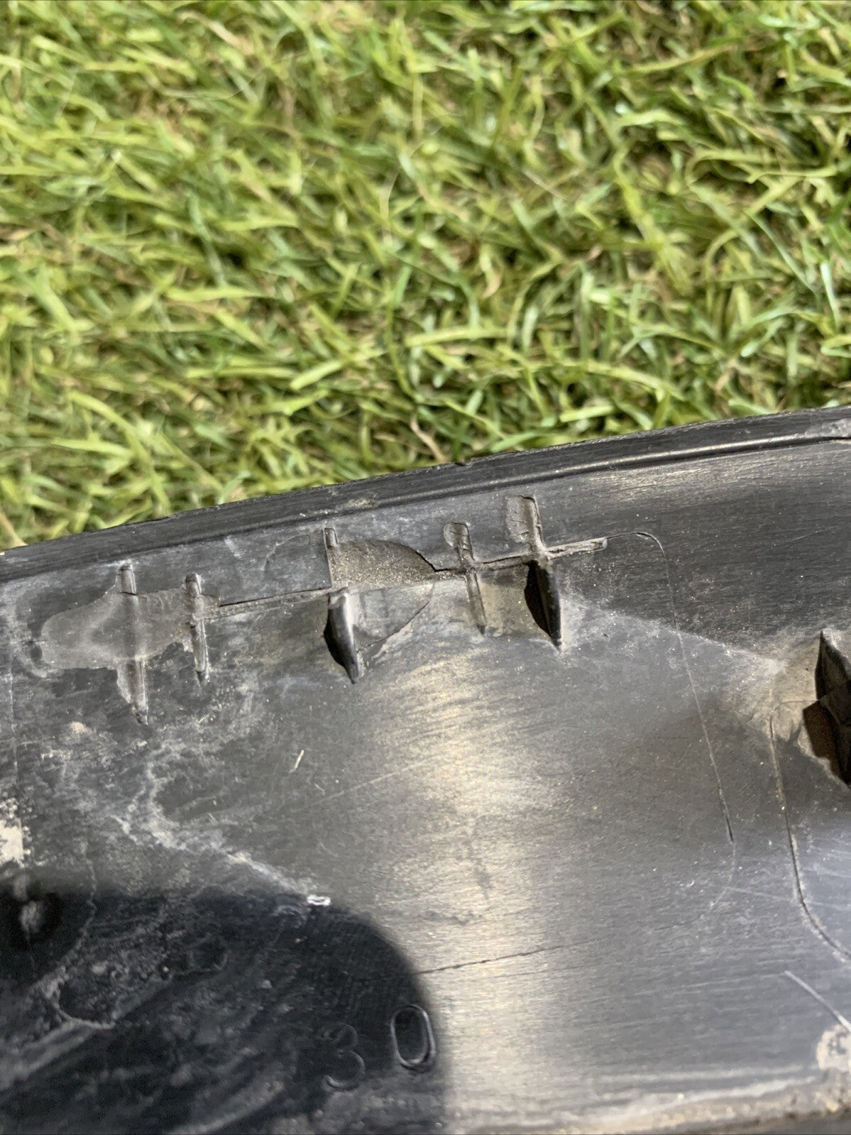 MODANATURA PARAFANGO ANT DX PER PEUGEOT 2008 Serie 9825736680 (19>)