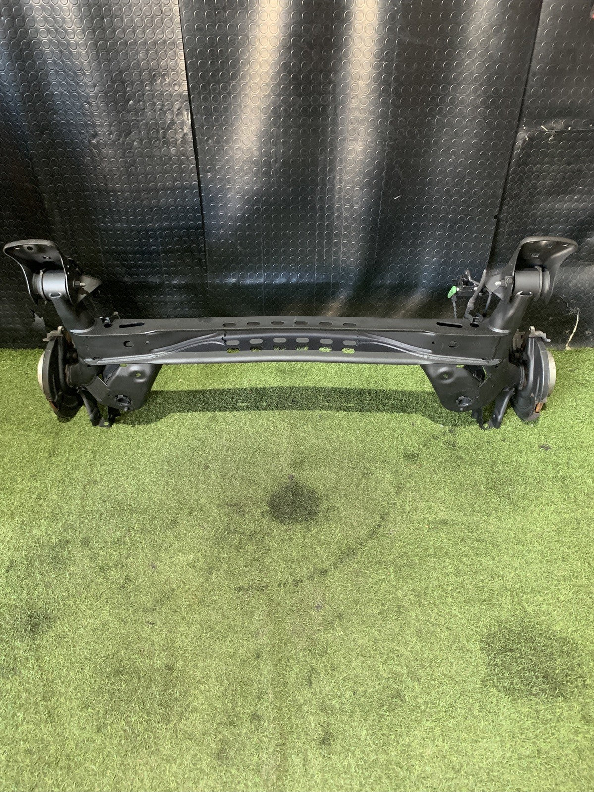 Ponte Assale Posteriore Volkswagen Golf 7 1.6 5Q0501049BJ (2)