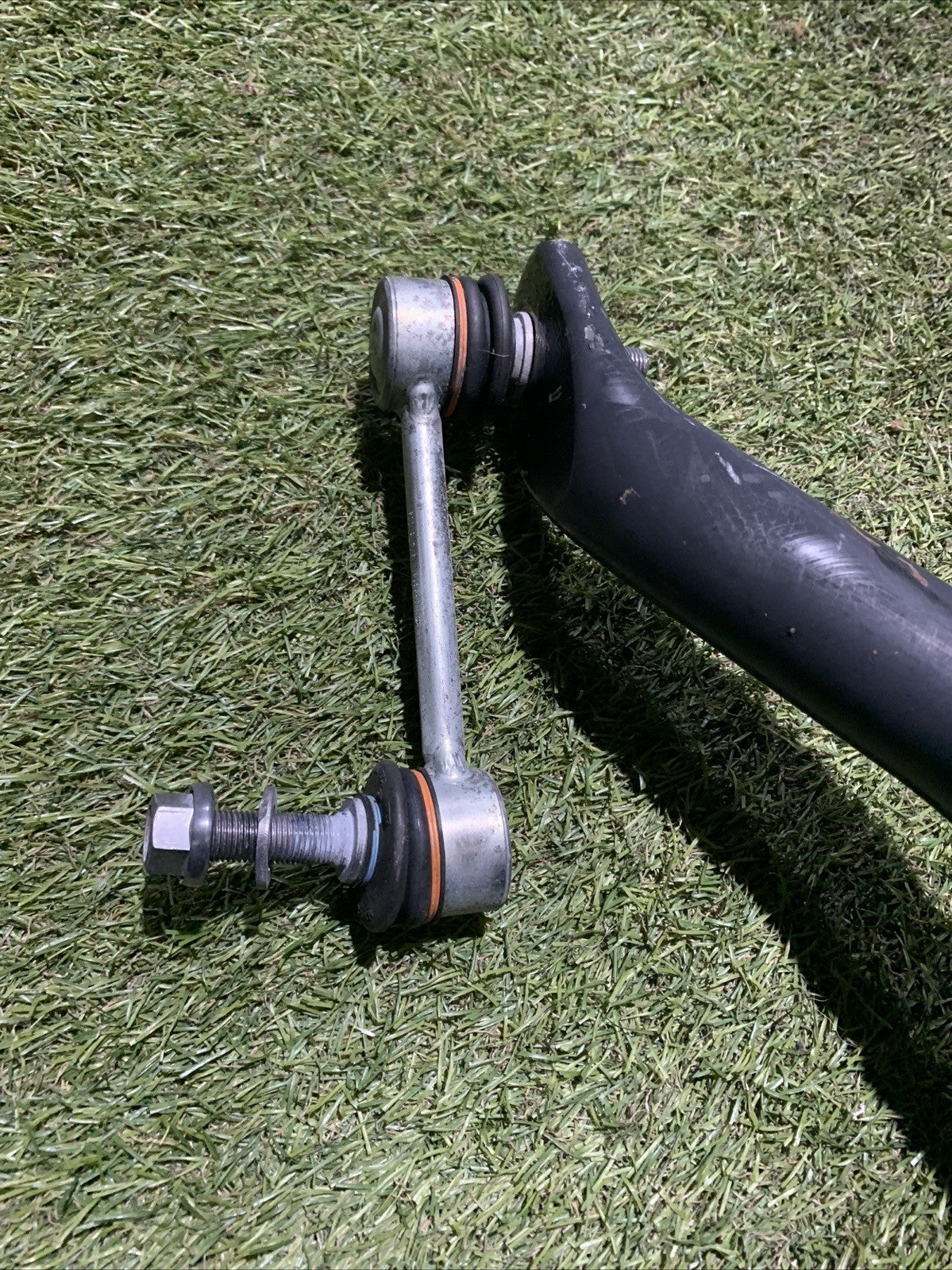 Barra Stabilizzatrice Anteriore Maserati Levante 06700320020 (2)