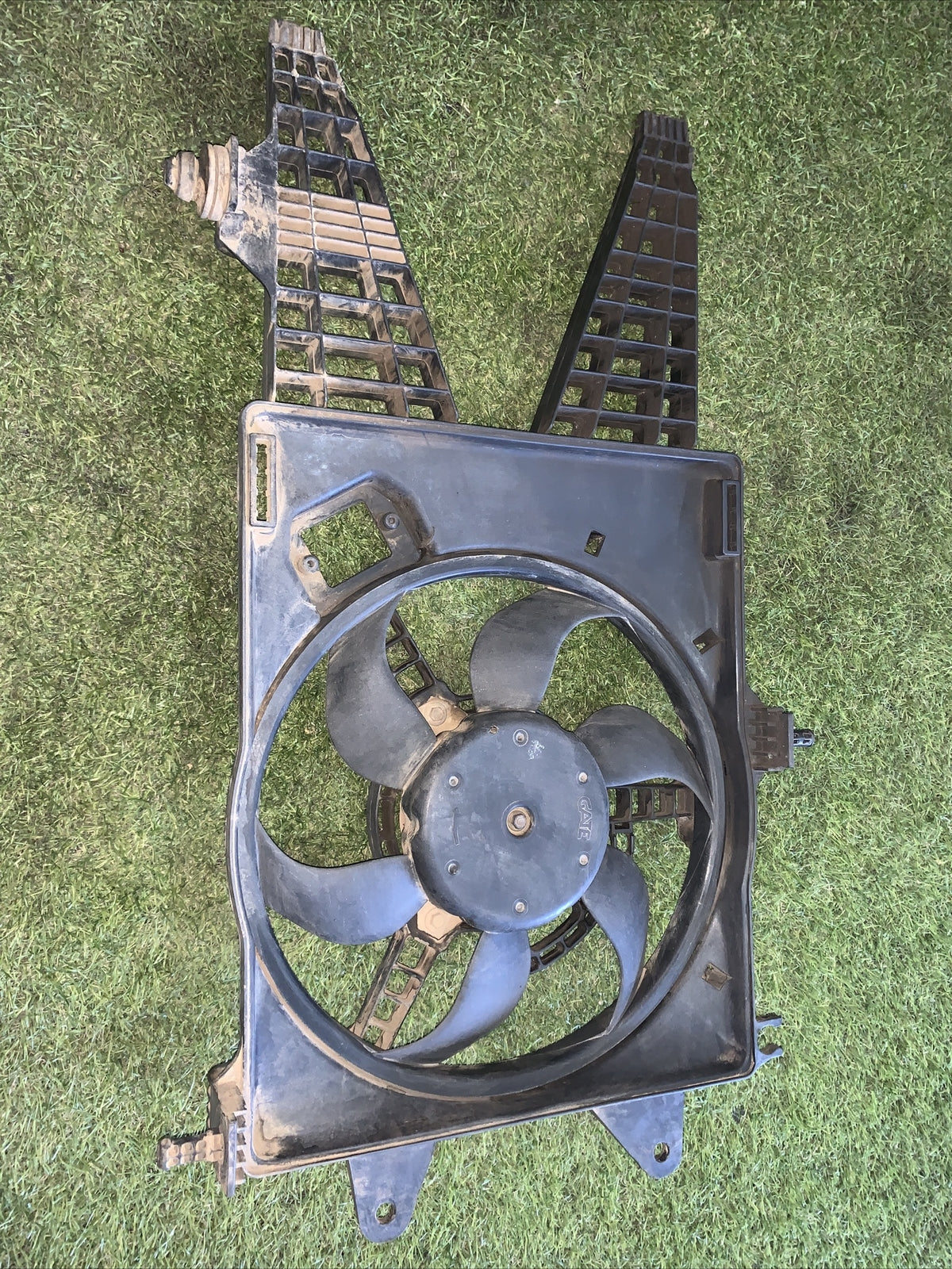 851600600 ELETTROVENTOLA FIAT PUNTO 188 1.3 Multijet (3)